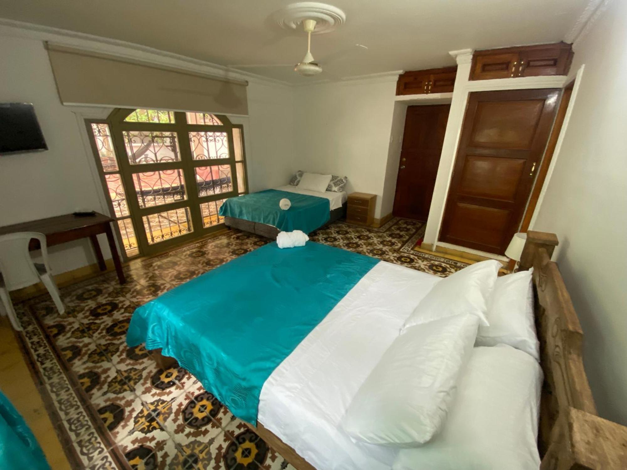 Bed and Breakfast Casa Bahia Colonial - Картахена Экстерьер фото