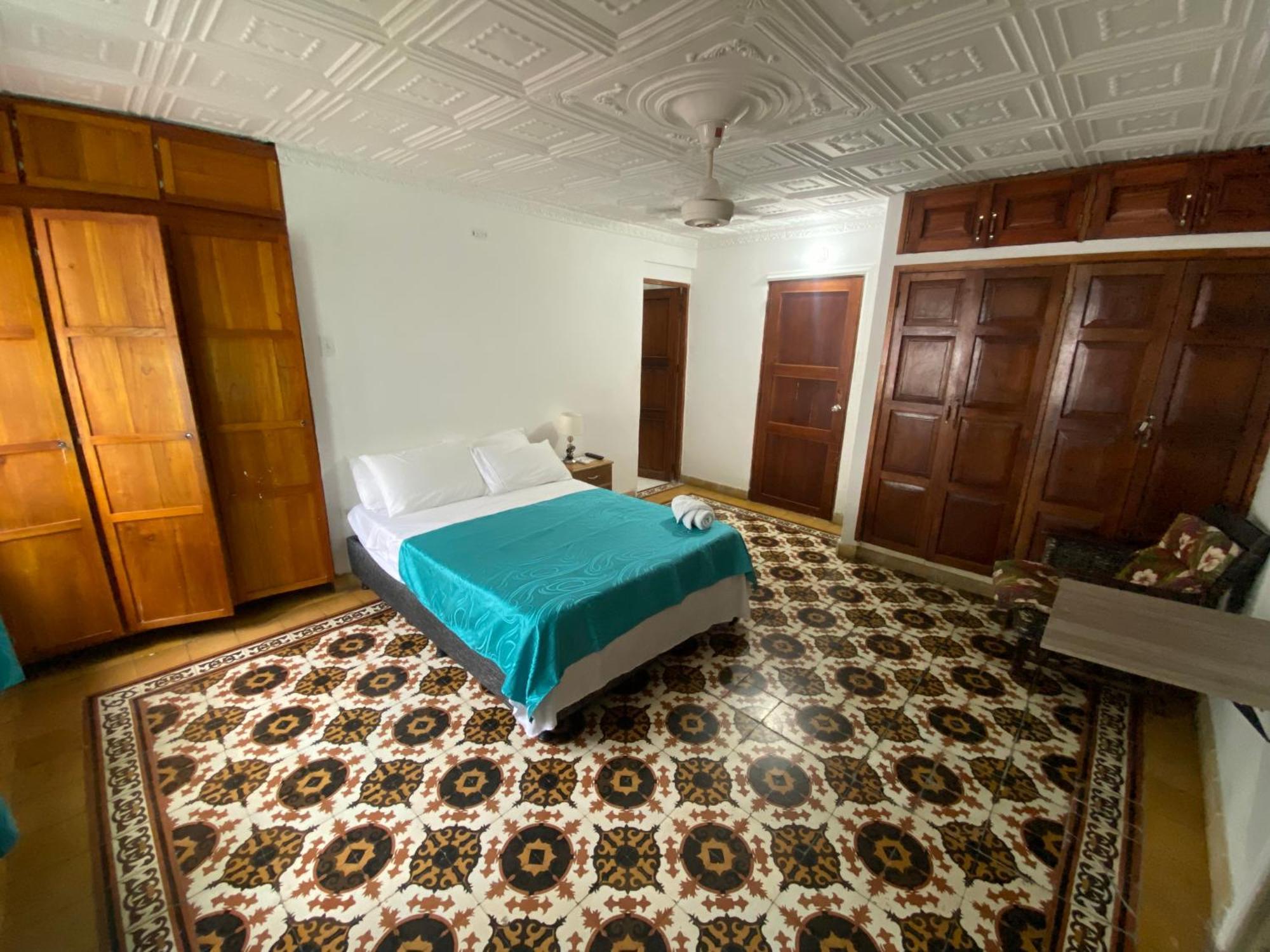 Bed and Breakfast Casa Bahia Colonial - Картахена Экстерьер фото