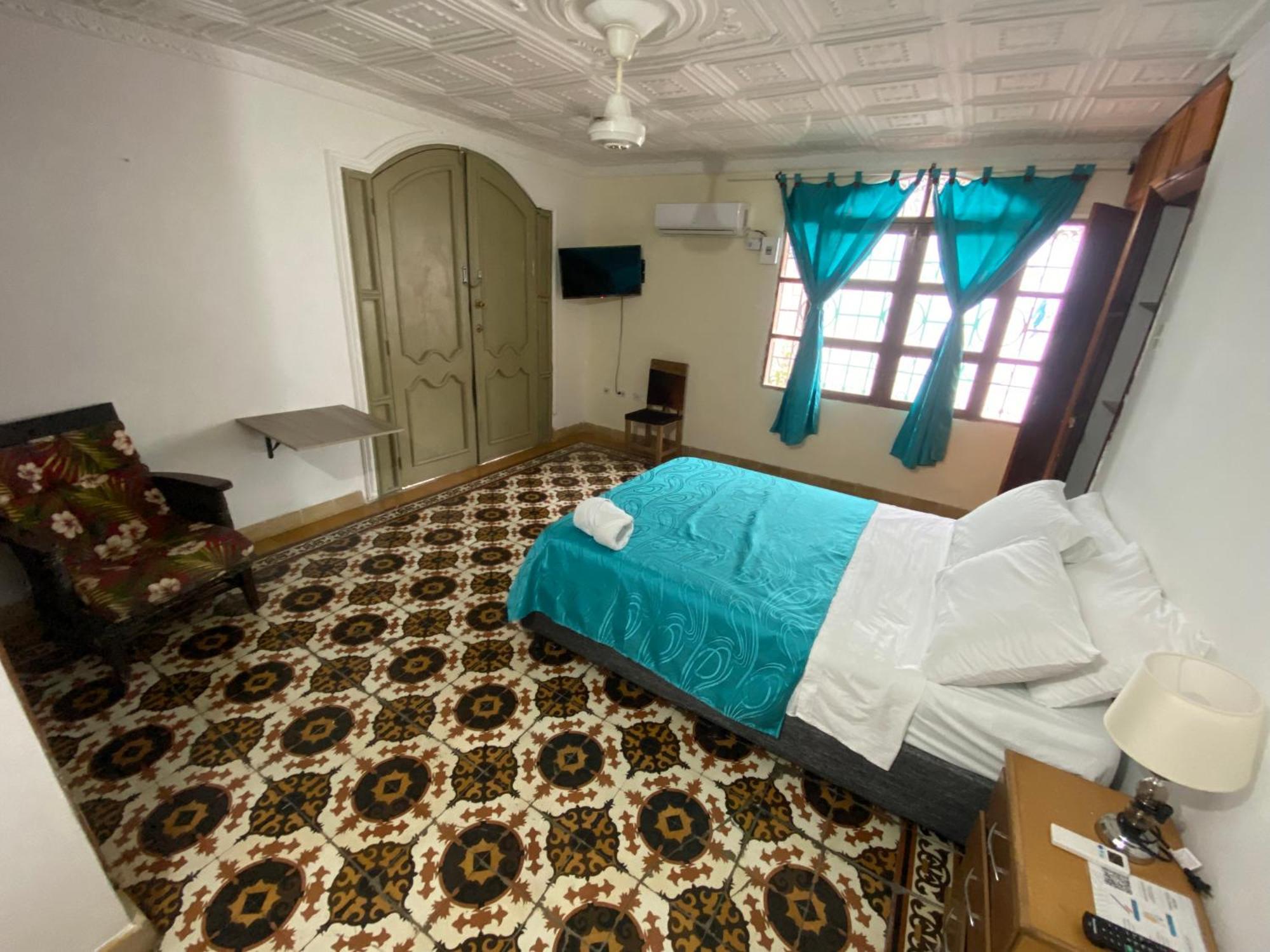 Bed and Breakfast Casa Bahia Colonial - Картахена Экстерьер фото