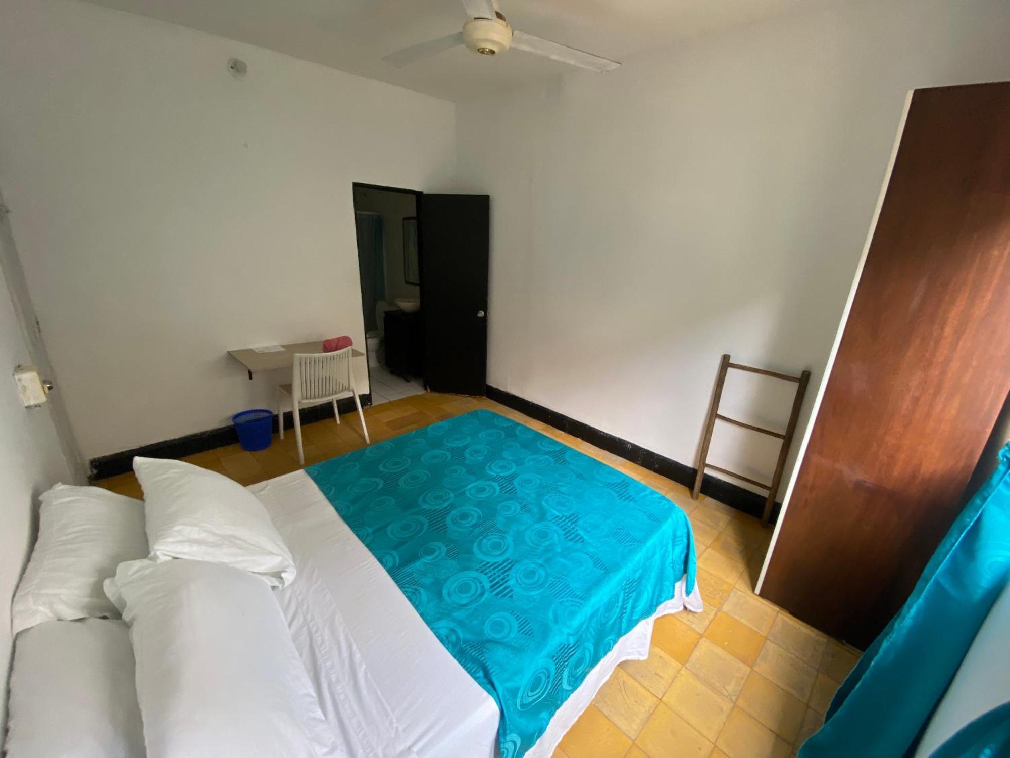 Bed and Breakfast Casa Bahia Colonial - Картахена Экстерьер фото